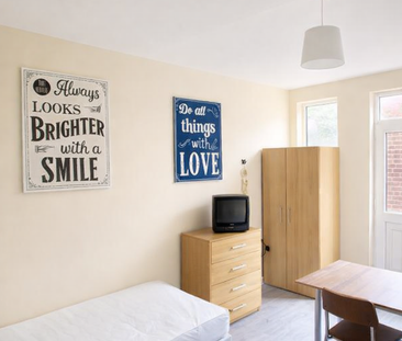 1 bedroom in a house share to rent - Photo 1