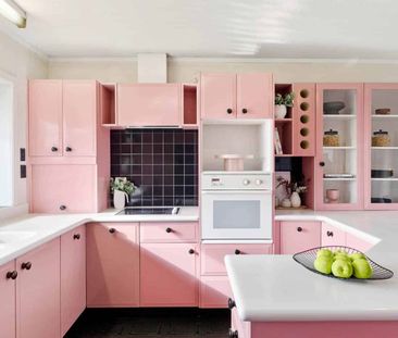 Charming Retro Gem with Stunning Views - Photo 2