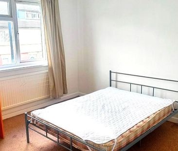 2 Bed Flat, Goring Road, CV2 - Photo 1