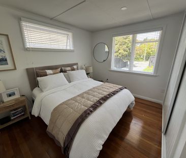 Beautifully Renovated 4 bedroom Home in Somerfield. - Photo 3