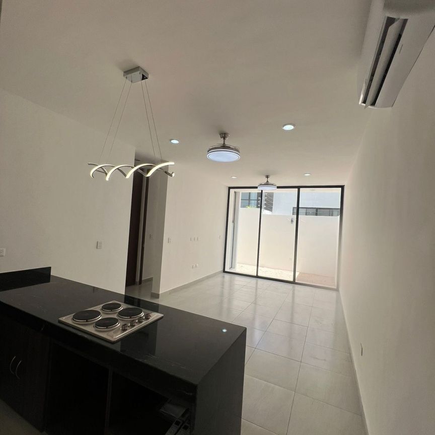 Departamento de 2 recámaras, sin muebles, con alberca privada. - Foto 1