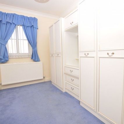 2 Bedroom Terraced House - Photo 1