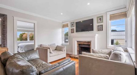 Home in Sunnyvale - Photo 2