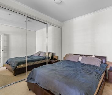 Prime St Kilda Road Location - Move-In Ready Apartment - Photo 5