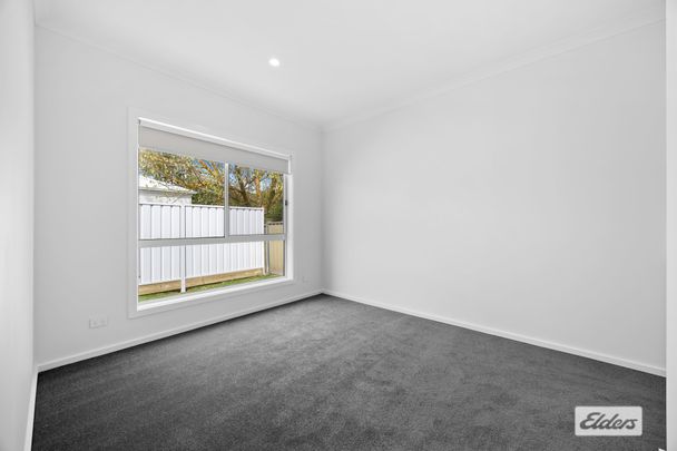 4B Mcgibbony Street - Photo 1