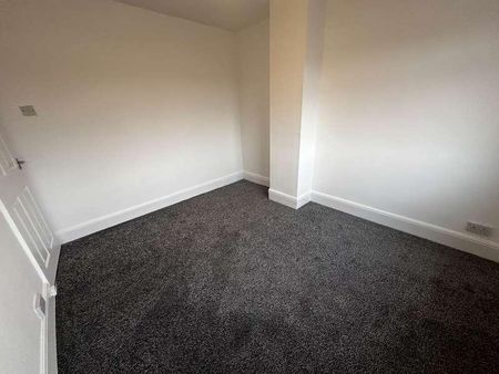 Chelmsford Avenue, Grimsby, DN34 - Photo 2