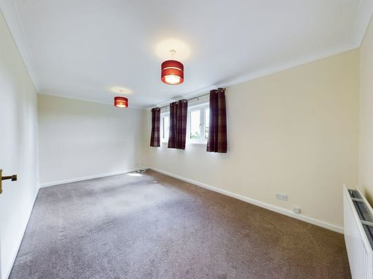 Grampian Court, Glasgow, G61 4SN - Photo 1