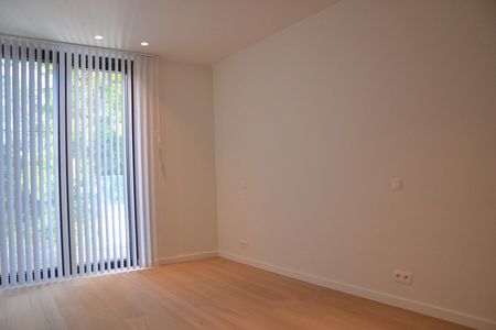 Exclusief gelijkvloers appartement met garage in centrum Rekkem! - Foto 5