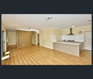 24 Barron Turn, South Yunderup, WA 6208 - Photo 3