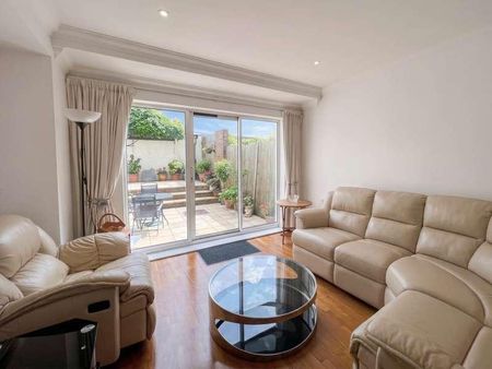 Imperial Court, Kennington, SE11 - Photo 3