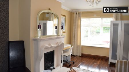 Modern room for rent in 5-bedroom house, Woodstown Village - Photo 5