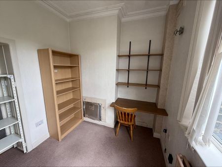 5 bedroom detached house to rent - Photo 4