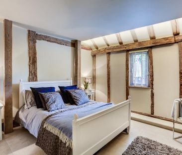 4 bedroom semi-detached house to rent - Photo 5