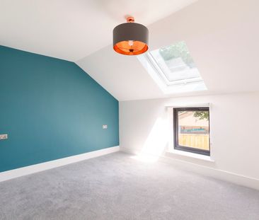 2 Bed Semi-Detached House, Court Road, BS15 - Photo 2