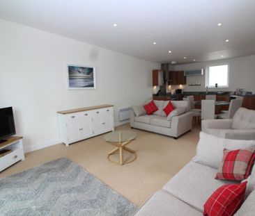 3 bedroom apartment to rent - Photo 3