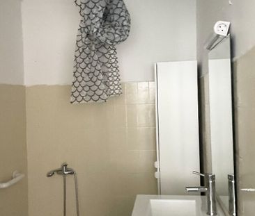 CABANNES CENTRE APPARTEMENT 2 PIECES TERRASSE - Photo 6