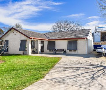 9 Lonergan Place East Wagga Wagga NSW - Photo 2