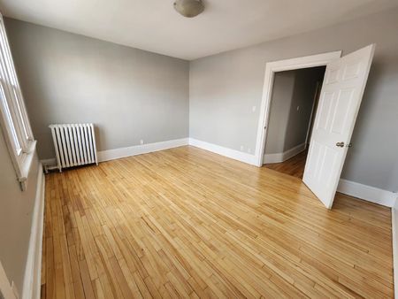 4 - 225 St. Patrick Street - Photo 2