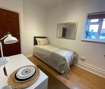 Bedsit, Sumatra Road, NW6 - Photo 5