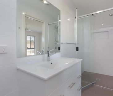 2/78 Bryant Street, Adamstown - Photo 3