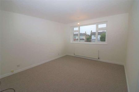 Butterys, Southend-on-sea, Essex, SS1 - Photo 5