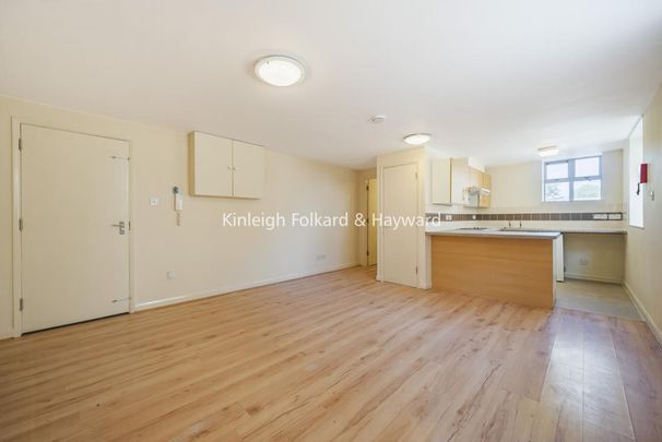 Bell Green, Lower Sydenham SE26 - Photo 1