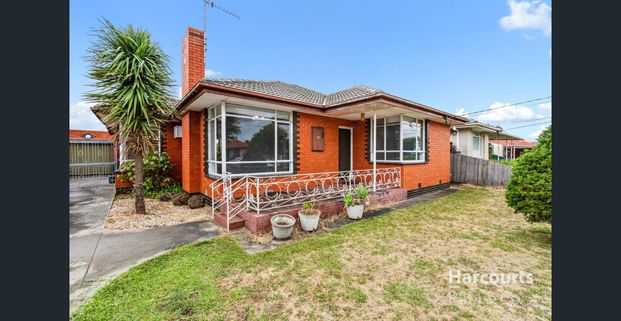 3 Bedroom Spacious Family Home! - Photo 1