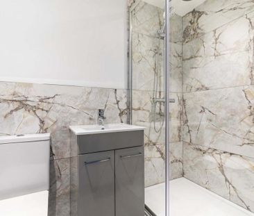 4 bedroom flat to rent - Photo 5