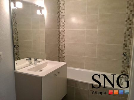 T2 AVEC BALCON ET PARKING - Photo 3