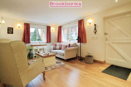 1 bedroom barn conversion to rent - Photo 2