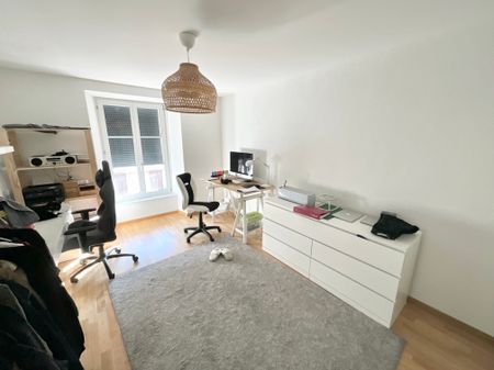 Appartement lumineux de 3 pièces au centre de St-Imier - Foto 5