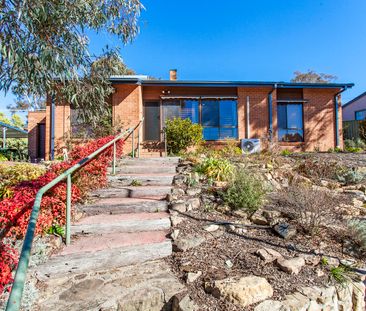 26 Jalanga Crescent, Aranda ACT 2614 - House For Rent | Domain - Photo 3