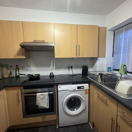 Dormer Close, Aylesbury - Photo 3