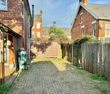 4 bed House - Detached To Let - Photo 6