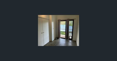 3 Bedroom Townhouse in Small Complex - Photo 2