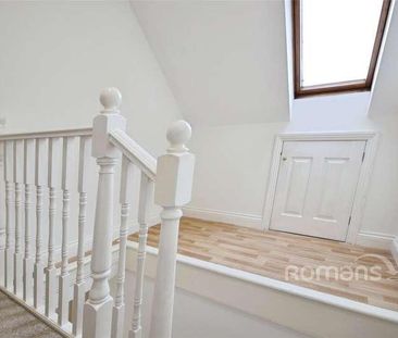 Upton Park, Slough, SL1 - Photo 1