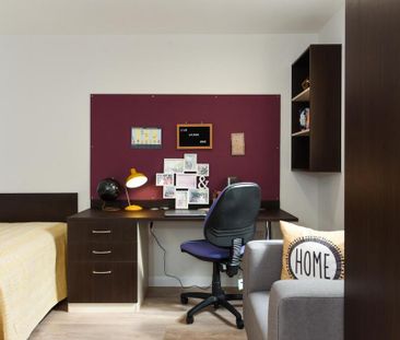1 bedroom in a flat share to rent - Photo 6