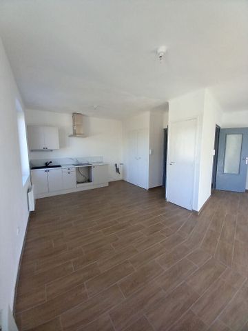 Grand T4 rue recherchée MANOSQUE - Photo 4