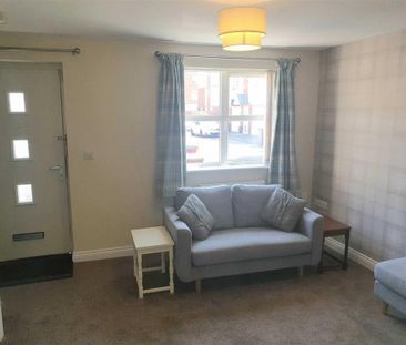 2 bedroom terraced house to rent - Photo 1