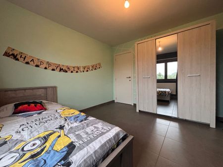 Instapklare woning met 4 slaapkamers, tuin en garage in Zottegem - foto 4