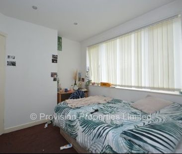 3 Bedroom Properties Burley - Photo 3