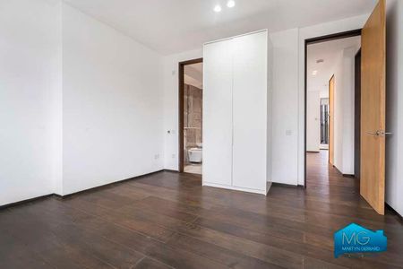 Colney Hatch Lane, London, N10 - Photo 4