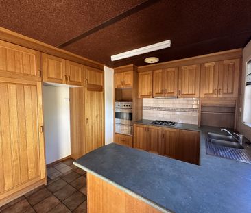 16 Dunlop Street, Shepparton VIC 3630 - Photo 5
