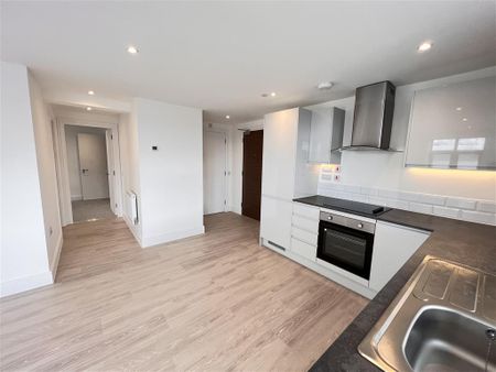 Sloane House, Aylesbury, New Street - Photo 4