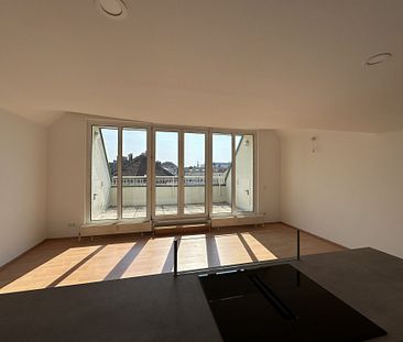 Elegante Mietwohnung mit Galerie und Terrasse! Sanierung 2024! - Photo 3