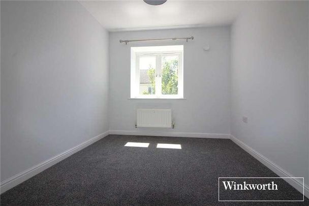 Whitehall Close, Borehamwood, Hertfordshire, WD6 - Photo 1