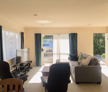 Low Maintenance in the Heart of Beachlands - Photo 2