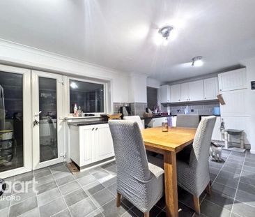 3 bedroom semi-detached house to rent - Photo 5