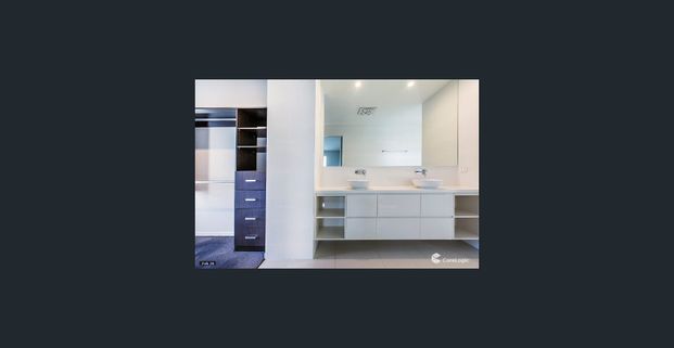 COORPAROO – MODERN, STYLISH EXECUTIVE HOME I 4 BEDROOMS I BREAK LEASE - Photo 1