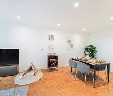 2 bedroom flat to rent - Photo 6